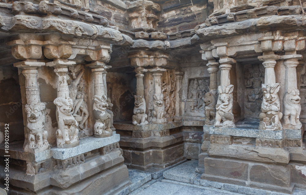 Ancient temple of Kanchipuram Kailasanathar temple and was built during 685-705AD using sandstone compound material contains a large number of carvings and shrines.	