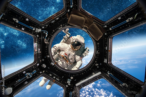Fototapeta Naklejka Na Ścianę i Meble -  Astronaut in outer space