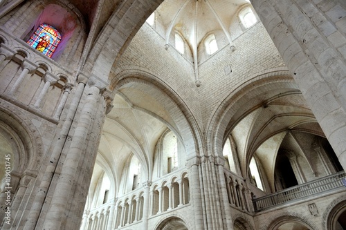 abbazia di San Giorgio di Boscherville, Rouen, Francia photo