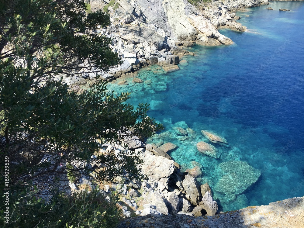 L'acqua cristallina del mar Egeo