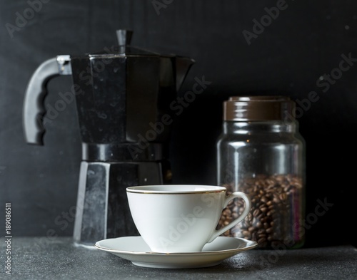 Coffee composition with tools for preparing espresso