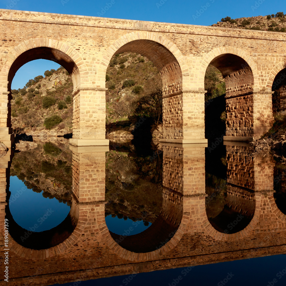 Fototapeta Most rzymski w Segura