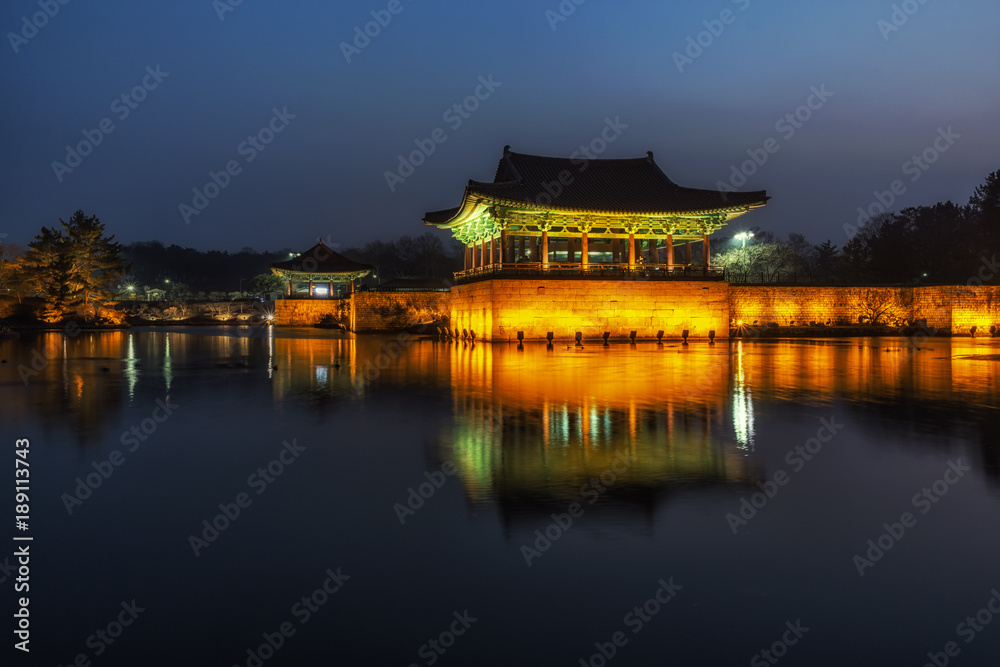 Fototapeta premium donggung palace and wolji pond in gyeongju