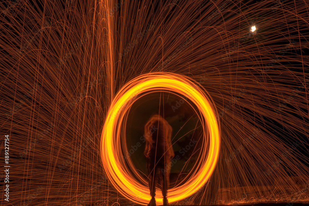 Fototapeta premium Steel wool light painting