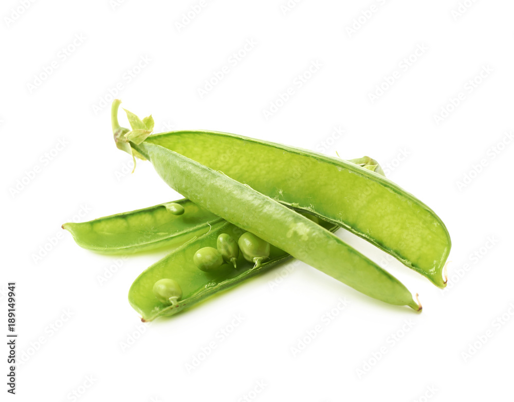 Green pea bean isolated