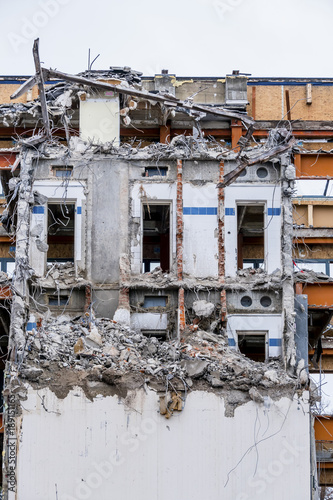 demolition of an office building © Gina Sanders