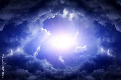 Fotografie Cloudscape with a Light