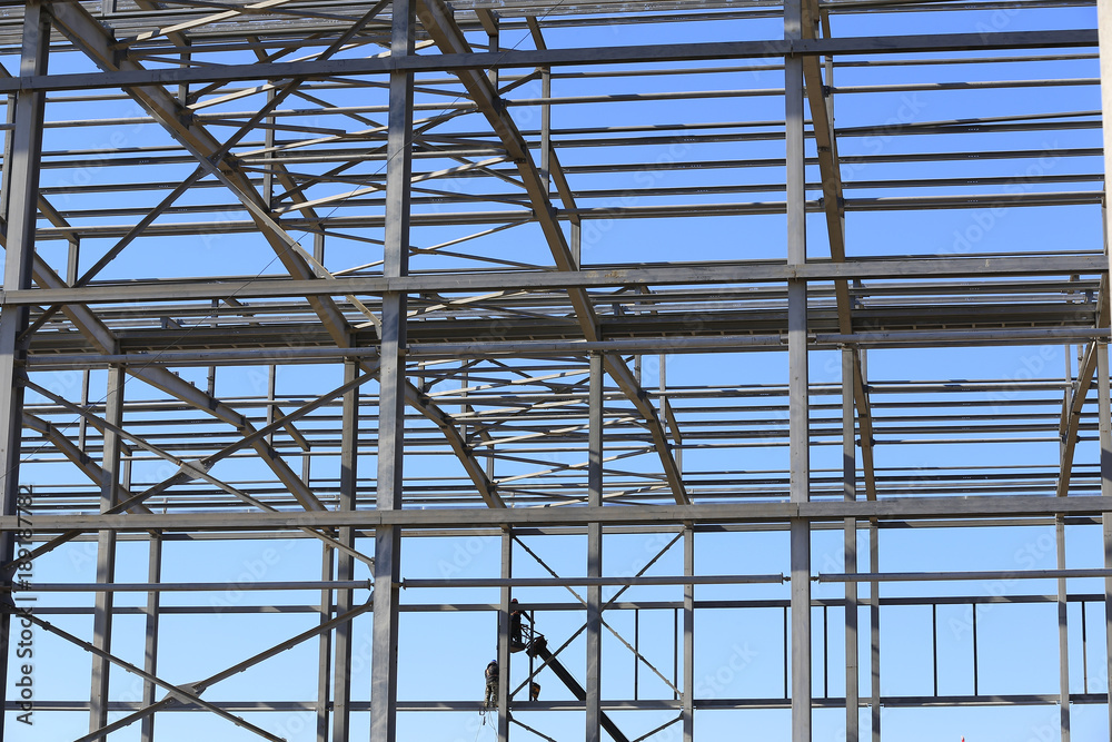 The steel frame structure is under construction The steel frame structure is under construction