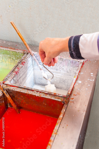 coloring of a candle, white paint
