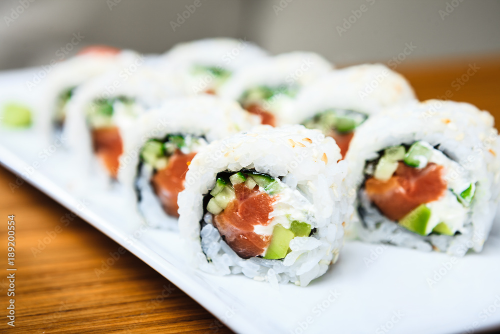 Philadelphia roll set Philadelphia roll set