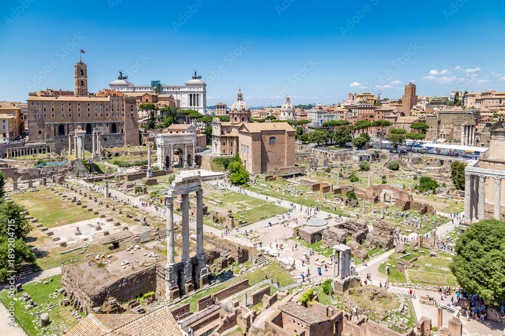 Les vestiges du forum romain à Rome