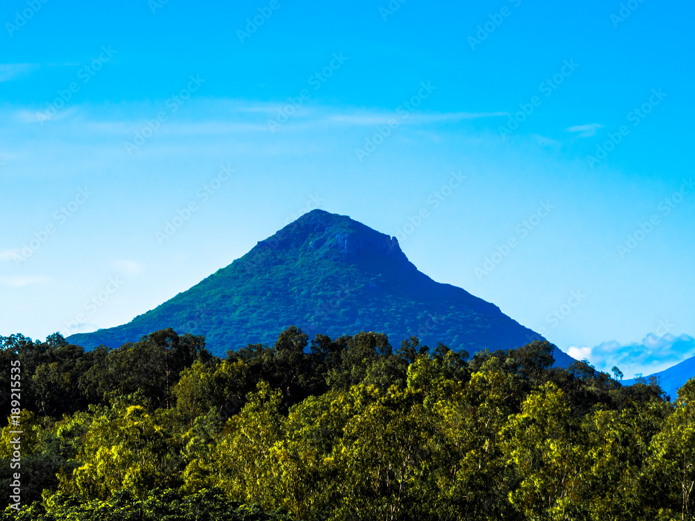 CLEAR VIEW ON THE MAURITIUS MOUNTAIN