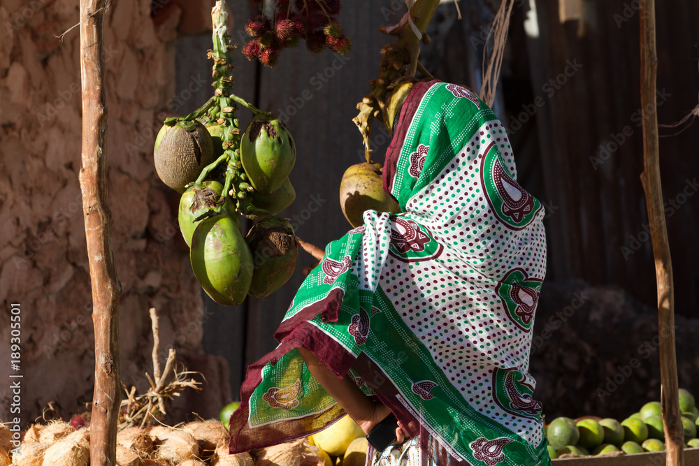 street images of the zanzibar people and place