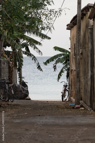 Path to the Dutch Bay in Trincomalee photo