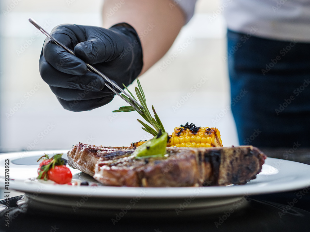 Fotografie food stylist at work