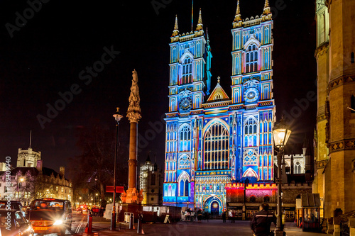 Canvas Print Illuminated Westminster abbey in the night, London