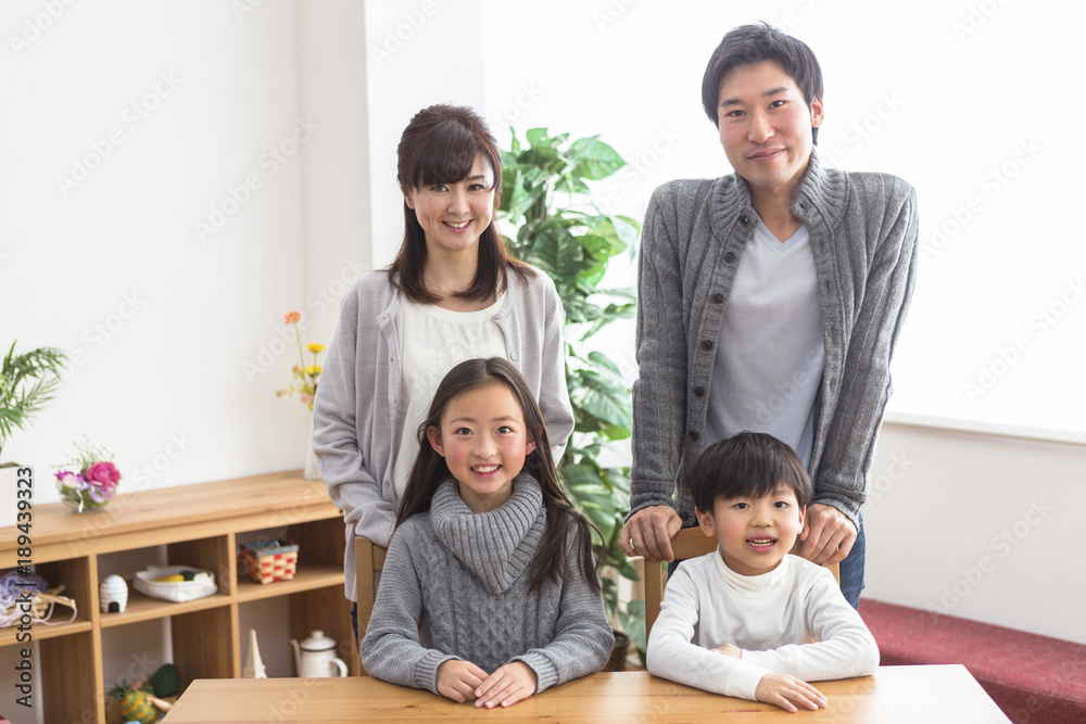 4人家族 4人家族