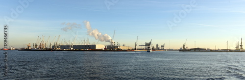 Hansestadt Rostock, Industriegebiet Überseehafen