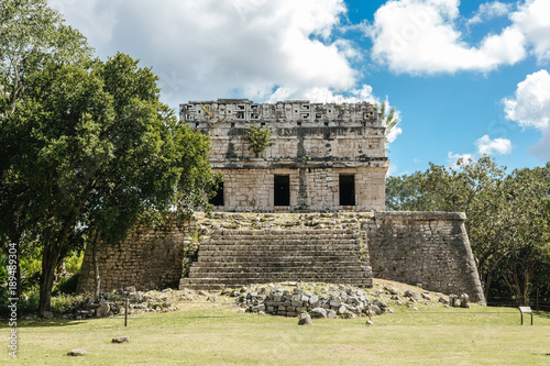 Wallpaper Mural Mayan architecture in Chichen Itza Mexico  Torontodigital.ca