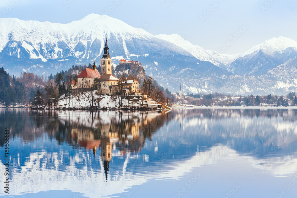 Obraz premium Winter landscape Bled Lake, Slovenia