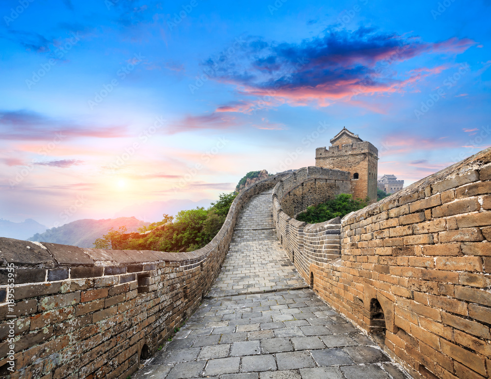 Fototapeta premium Great Wall of China at the jinshanling section,sunset natural landscape