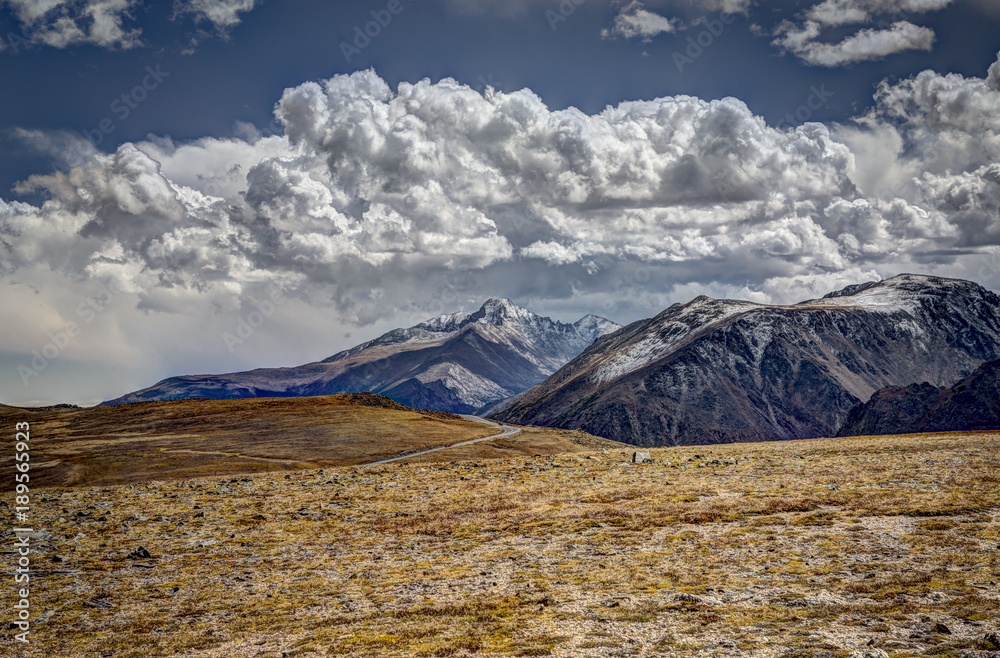 Fototapeta premium Long's Peak HDR