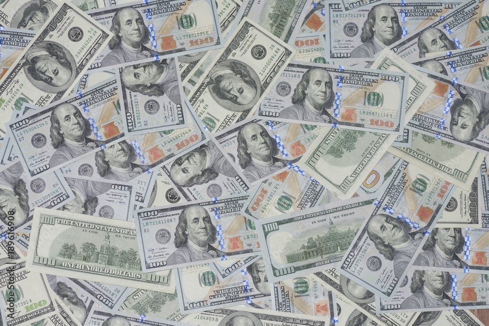 100 US Dollars banknotes (old and new sample) 100 US Dollars banknotes (old and new sample)