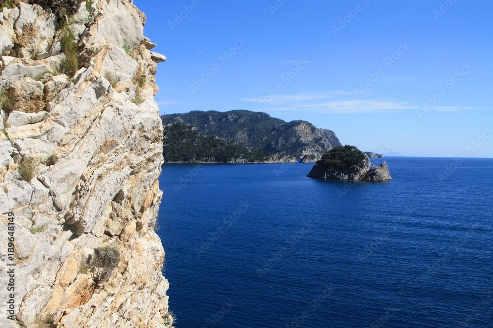 Fototapeta premium Seascape with Rock