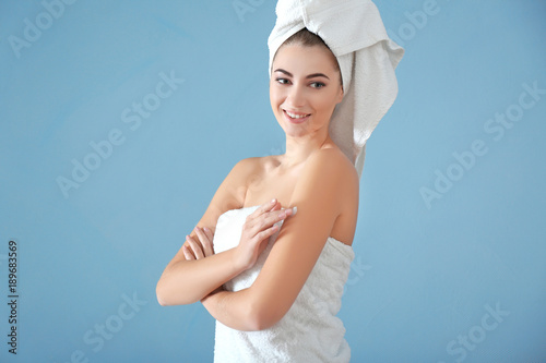 Beautiful young woman apply...