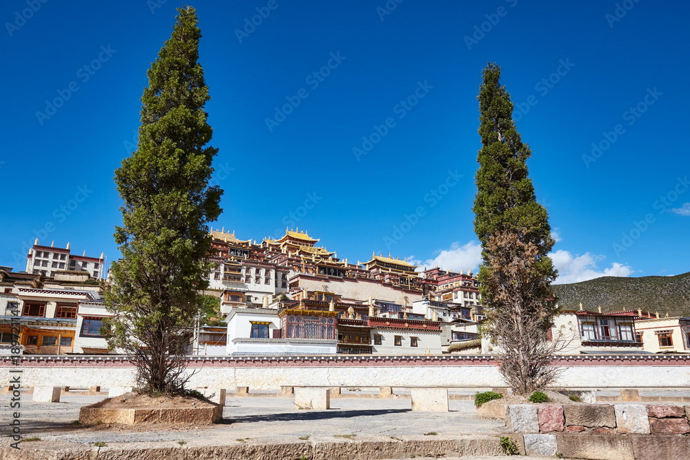 Songzanlin Monastery, largest Tibetan Buddhist monastery in Yunnan.