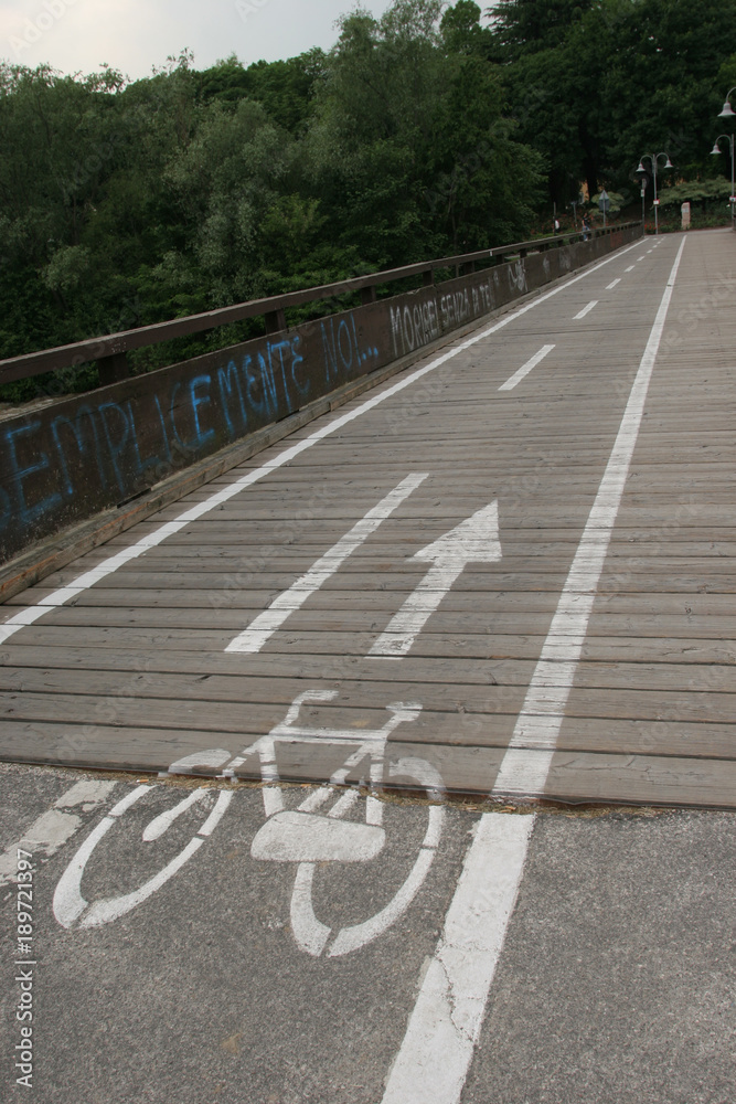 Fototapeta premium Pista ciclabile a Bolzano