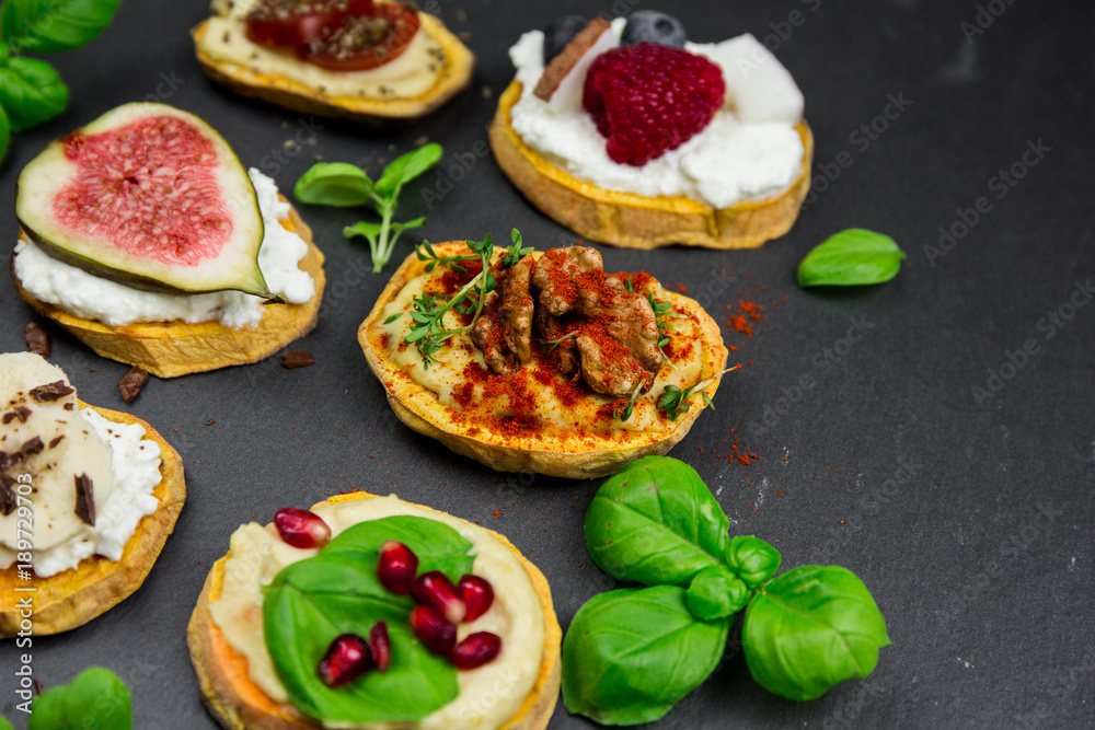 Süße und herzhafte Süßkartoffeltoasts
Süße und herzhafte Süßkartoffeltoasts