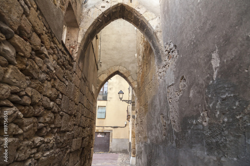 Narrow street in Jewish quarter of Tarragona  Catalonia  Spain.