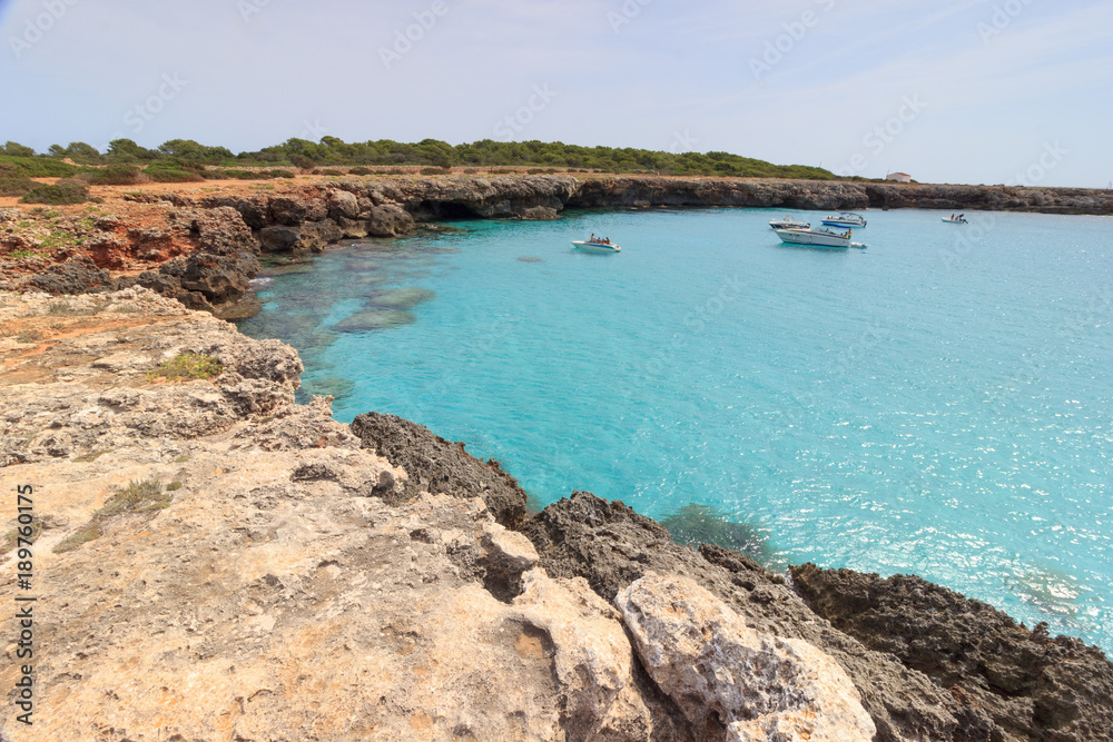 mouillage bateau, cala en bosc, minorque mouillage bateau, cala en bosc, minorque