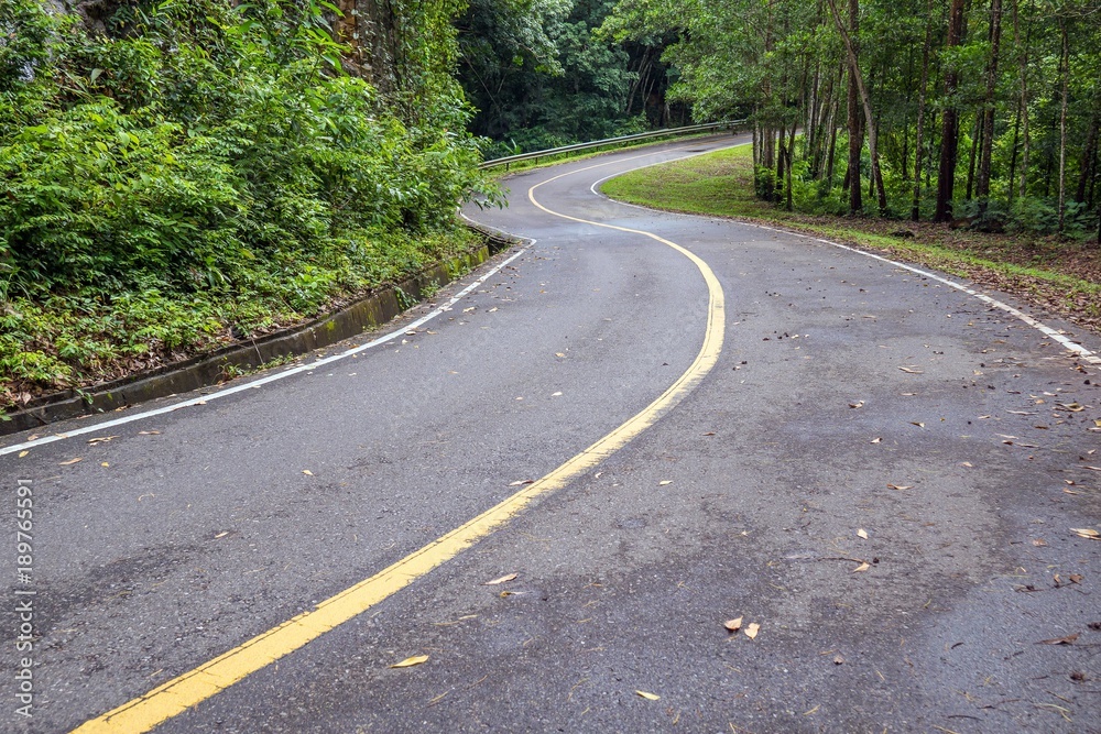 s curved road