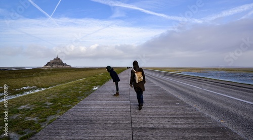 Wallpaper Mural mont saint michel with low tide  Torontodigital.ca
