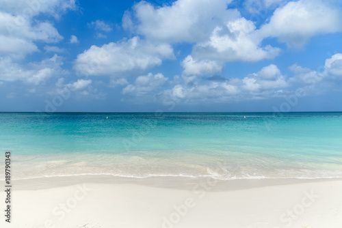 Scenic view of the Eagle Beach in Aruba. © Overburn