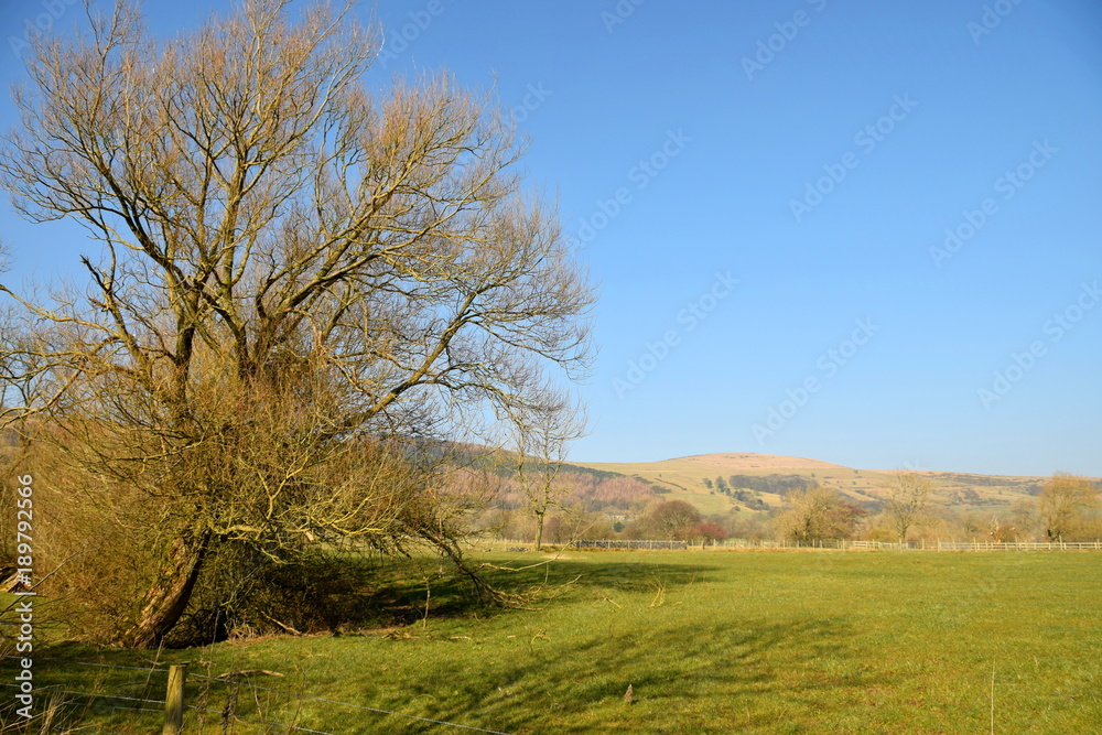 The beautiful Peak District countryside near Castleton, Derbyshire