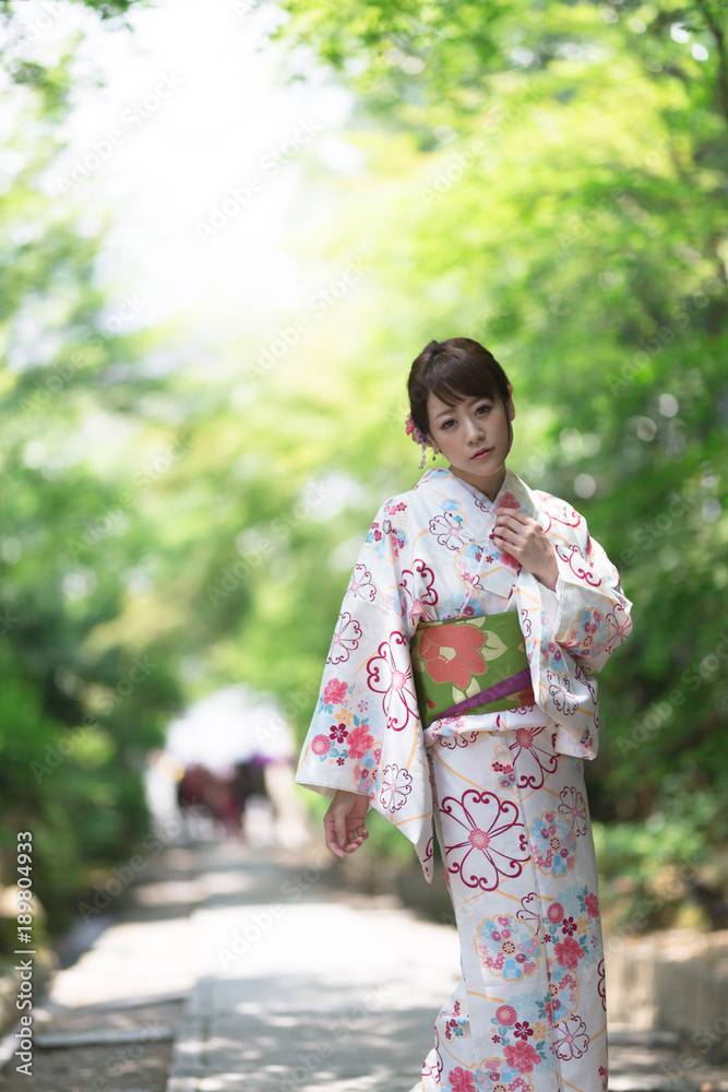 着物・女性 着物・女性