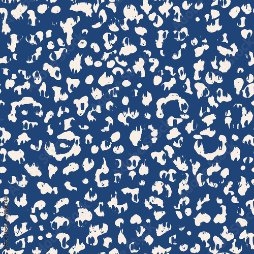 Leopard vector seamless pattern. 