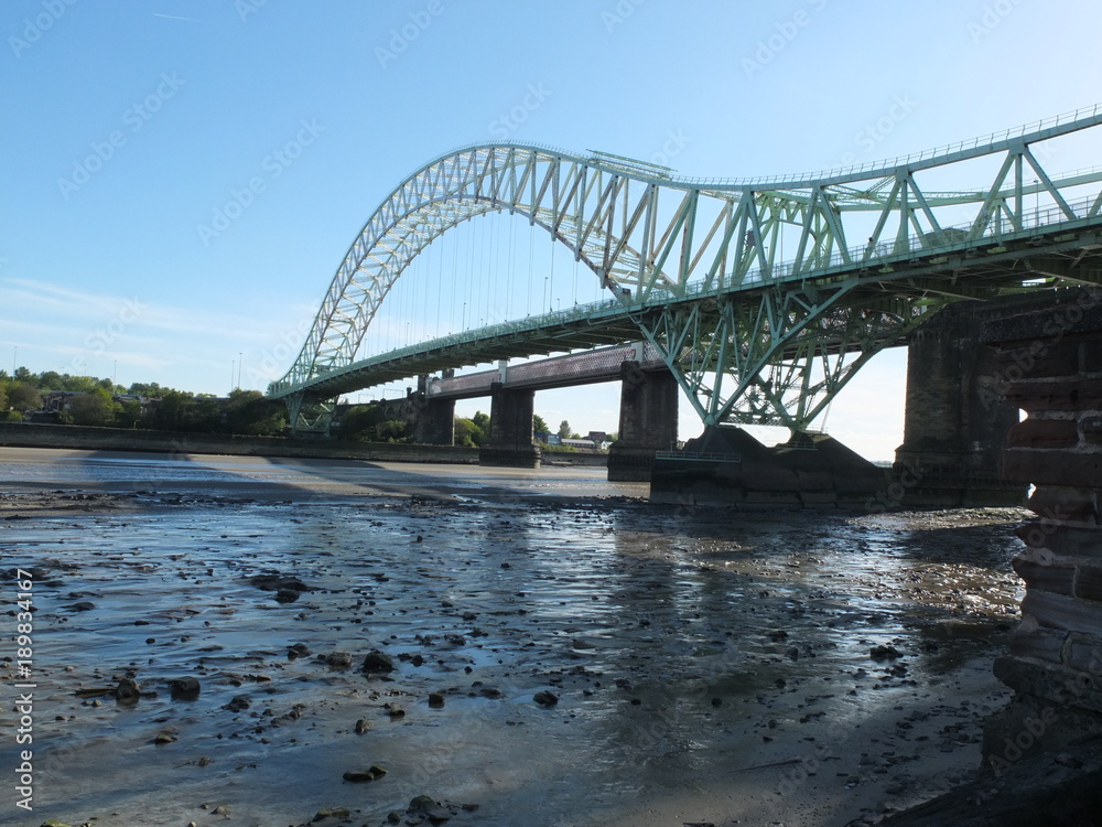 Fototapeta premium the jubilee Bridge on the river mersey at widnes