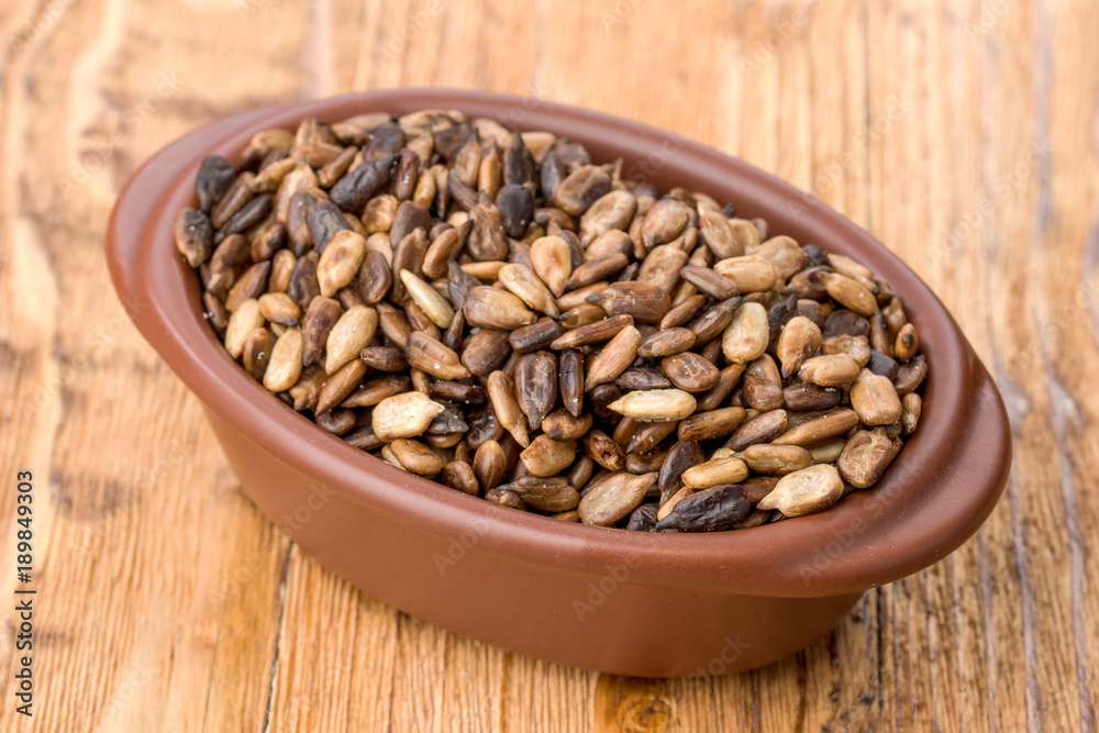 sunflower seeds toasted in clay pot sunflower seeds toasted in clay pot