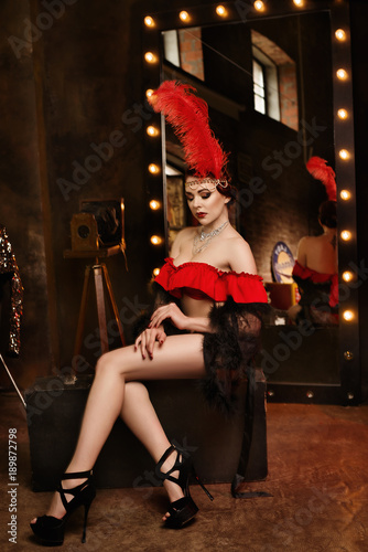 Foto Pretty sexy girl in cabaret