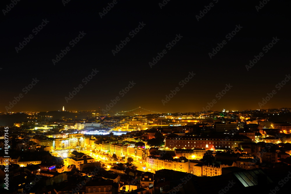 Lissabon at night