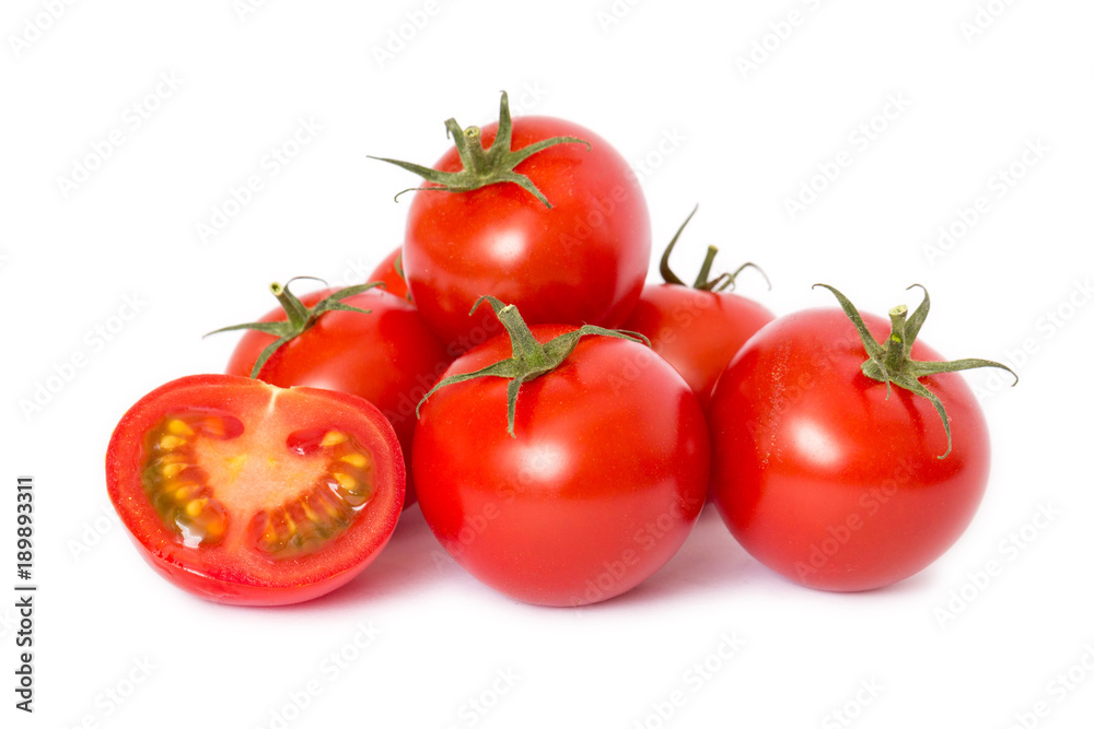 frische rote Tomaten freigestellt auf weißem Hintergrund frische rote Tomaten freigestellt auf weißem Hintergrund