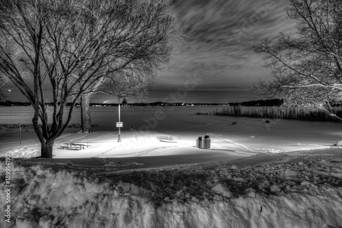 Φωτογραφία Snow Covered Lake