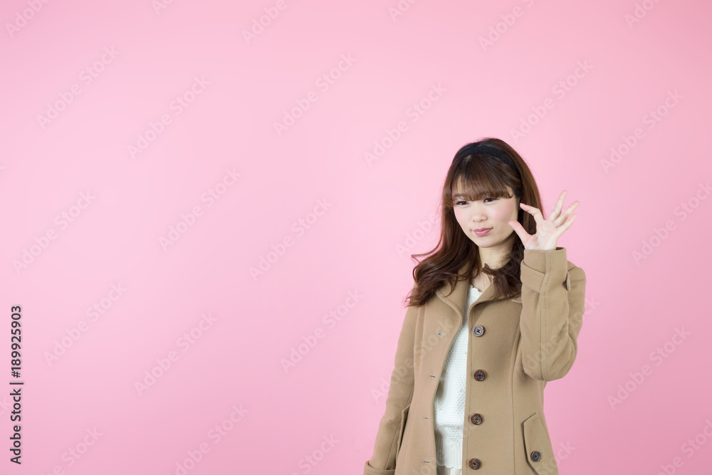 コート・女性(ピンクバック) コート・女性(ピンクバック)