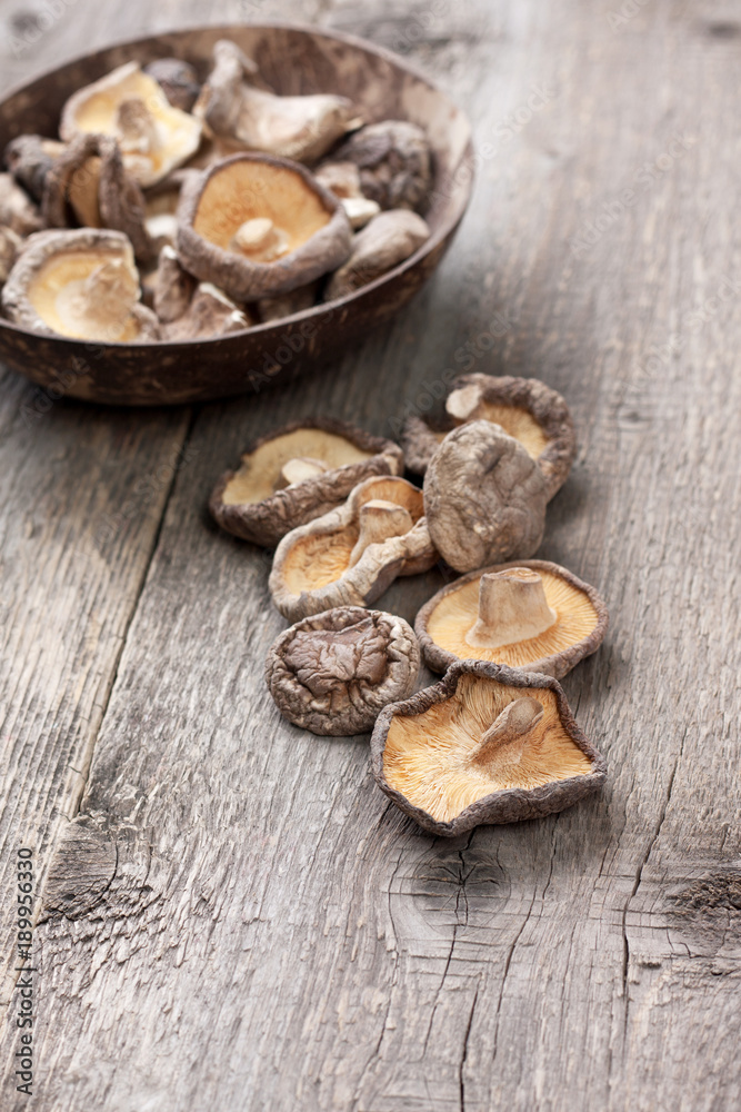 dried shiitake mushrooms dried shiitake mushrooms