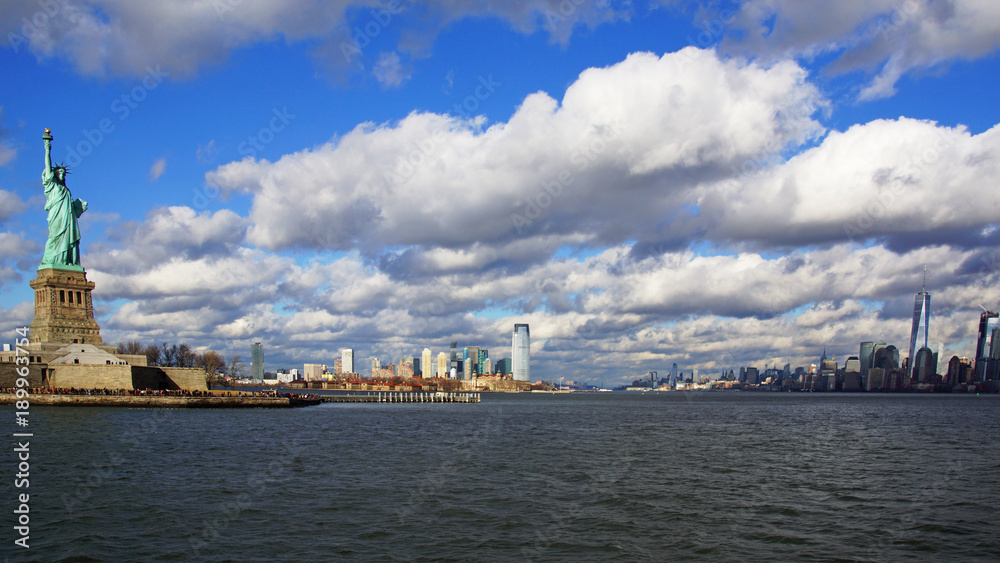 Naklejka premium Panorama of the Hudson River in New York