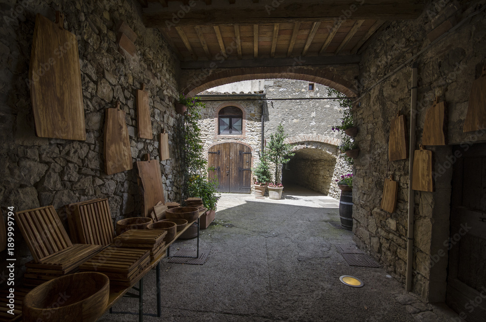 TUSCANY TUSCANY